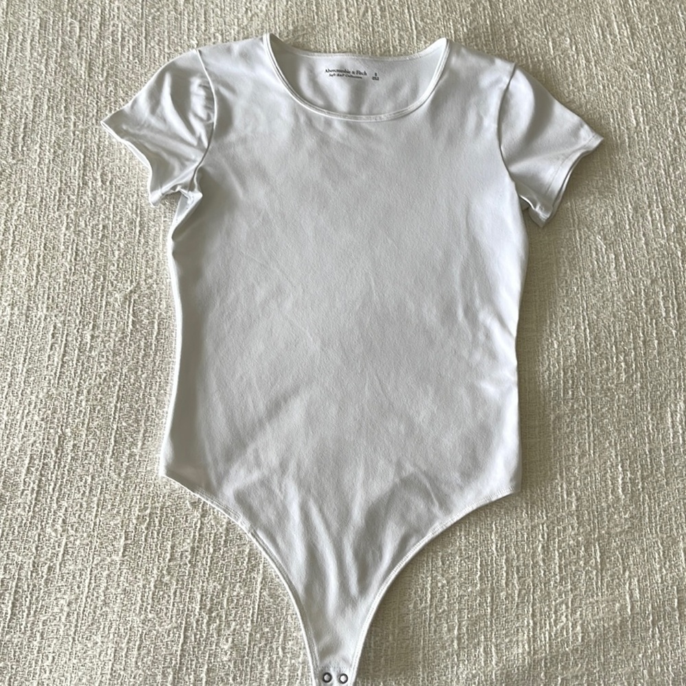 Abercrombie & Fitch White Short Sleeve Bodysuit
